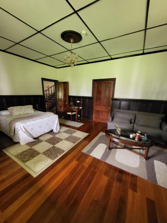 Casa Del Cafe-Familiar Hotel Heredia Exterior photo
